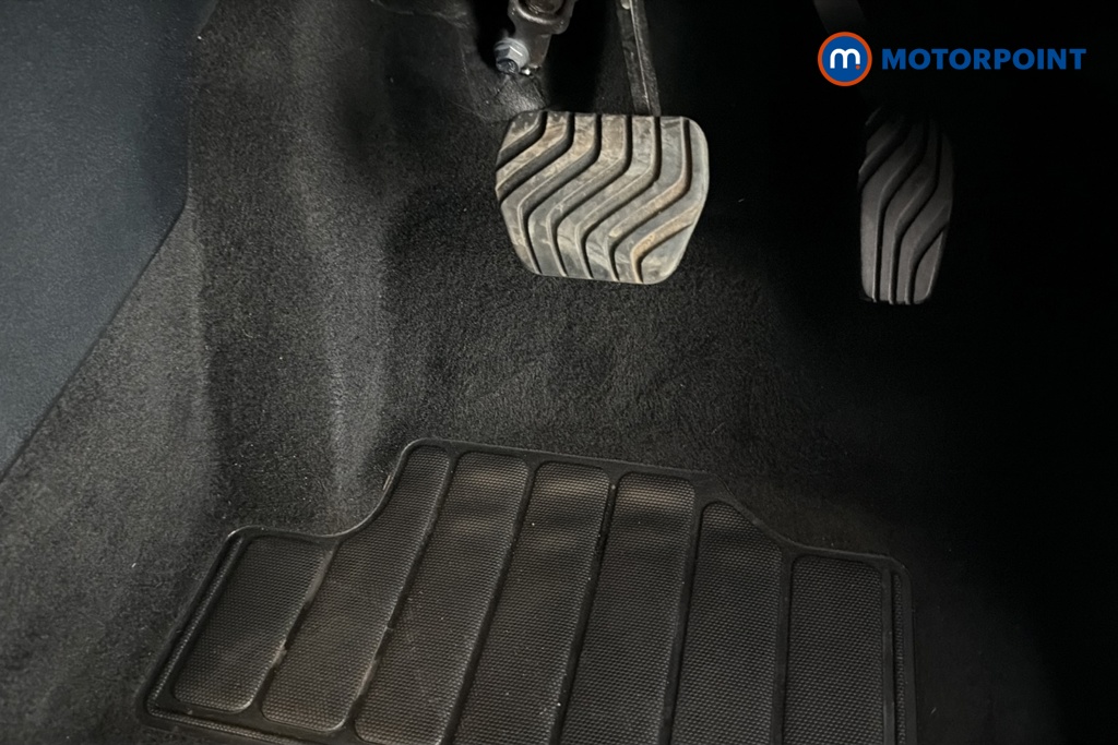Nissan Juke N-Connecta Automatic Petrol SUV - Stock Number (1660952) - 24th supplementary image