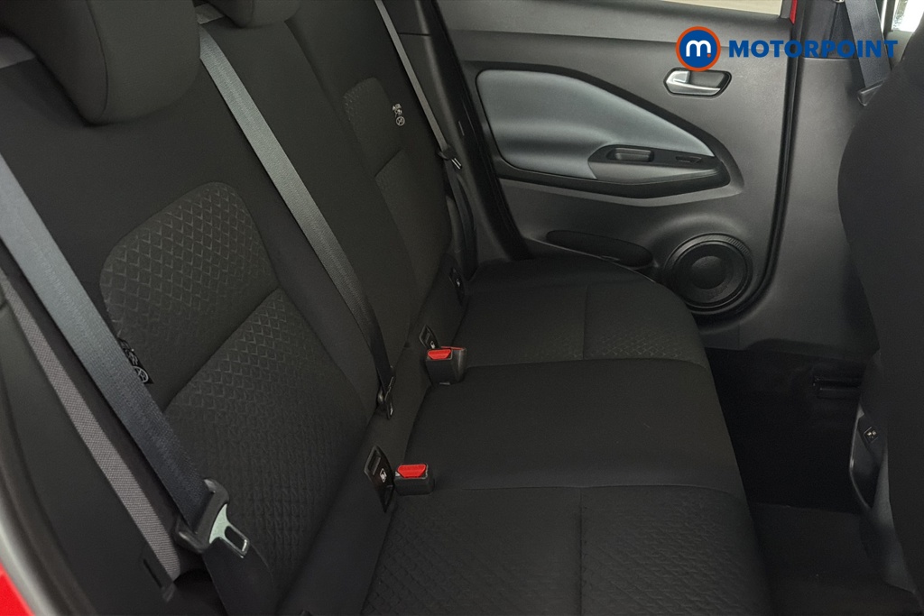 Nissan Juke N-Connecta Automatic Petrol SUV - Stock Number (1660952) - 25th supplementary image