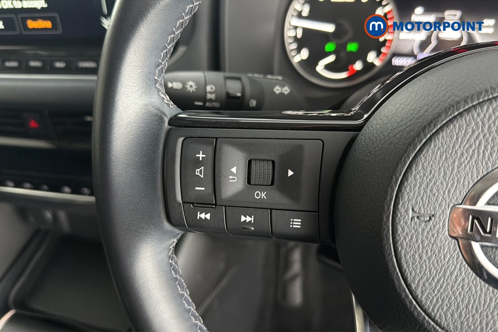 Nissan Qashqai N-Connecta Manual Petrol SUV - Stock Number (1660961) - 4th supplementary image
