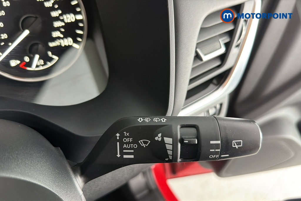 Nissan Qashqai N-Connecta Manual Petrol SUV - Stock Number (1660961) - 6th supplementary image