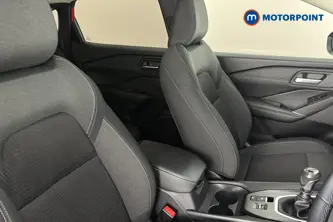 Nissan Qashqai N-Connecta Manual Petrol SUV - Stock Number (1660961) - 22nd supplementary image