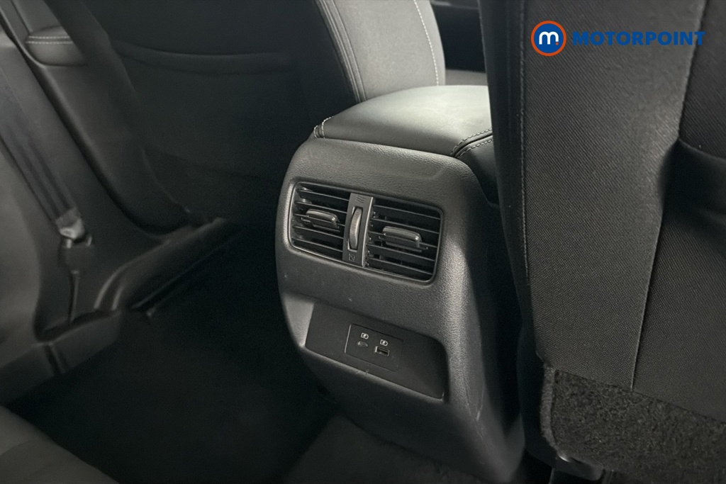 Nissan Qashqai N-Connecta Manual Petrol SUV - Stock Number (1660961) - 28th supplementary image