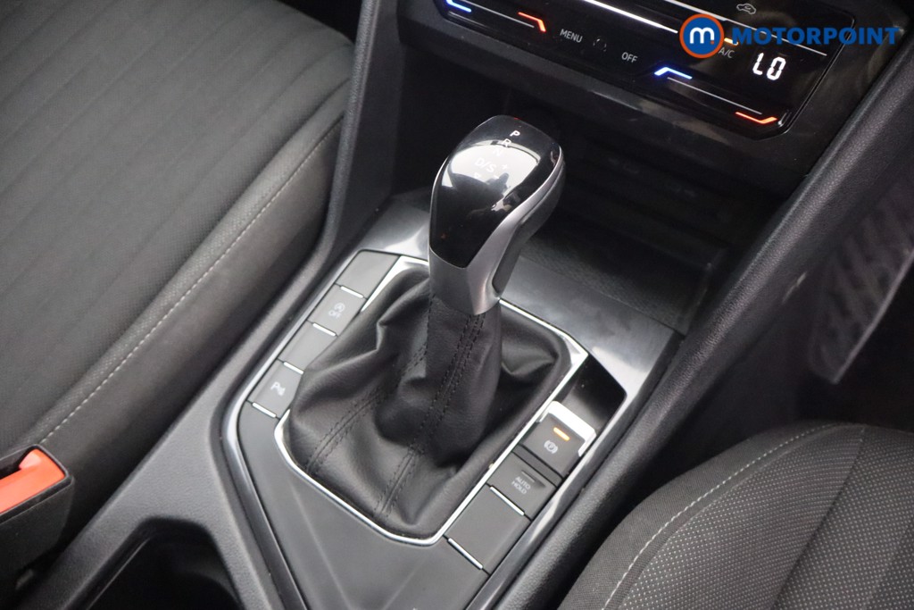 Volkswagen Tiguan Allspace Life Automatic Petrol SUV - Stock Number (1660996) - 4th supplementary image