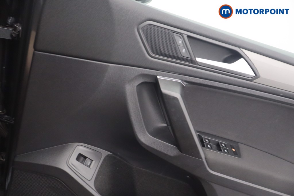 Volkswagen Tiguan Allspace Life Automatic Petrol SUV - Stock Number (1660996) - 9th supplementary image