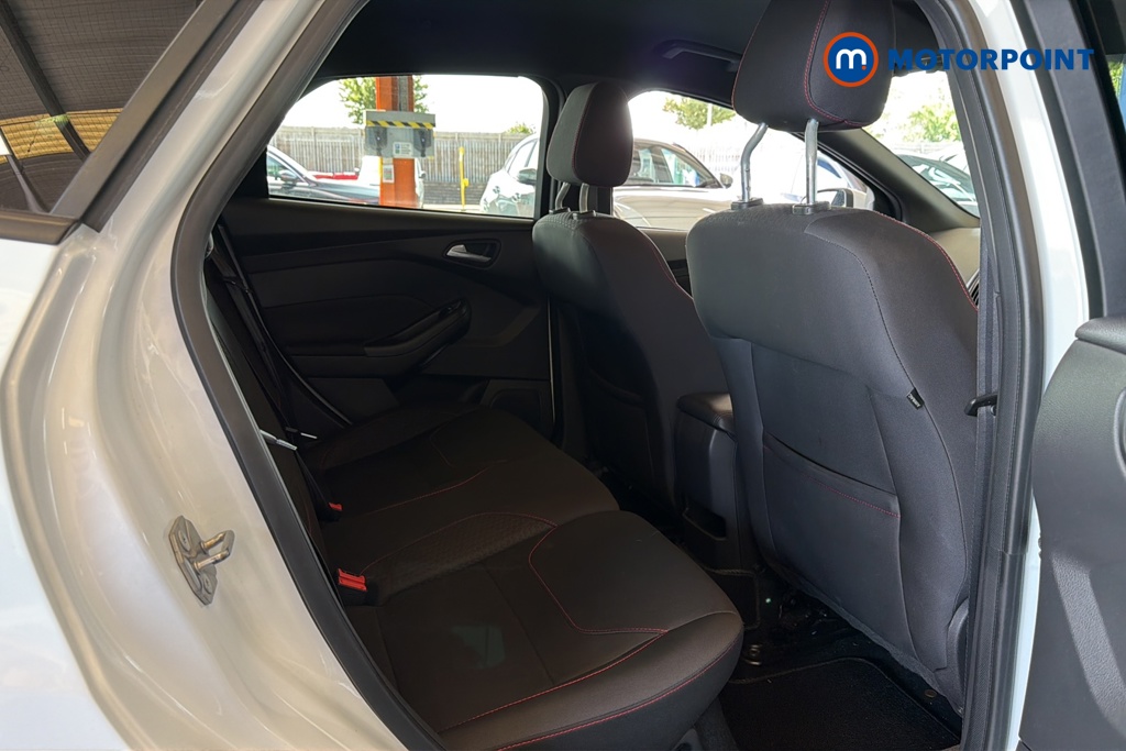 Ford Focus St-Line X Manual Petrol Hatchback - Stock Number (1661132) - 25th supplementary image