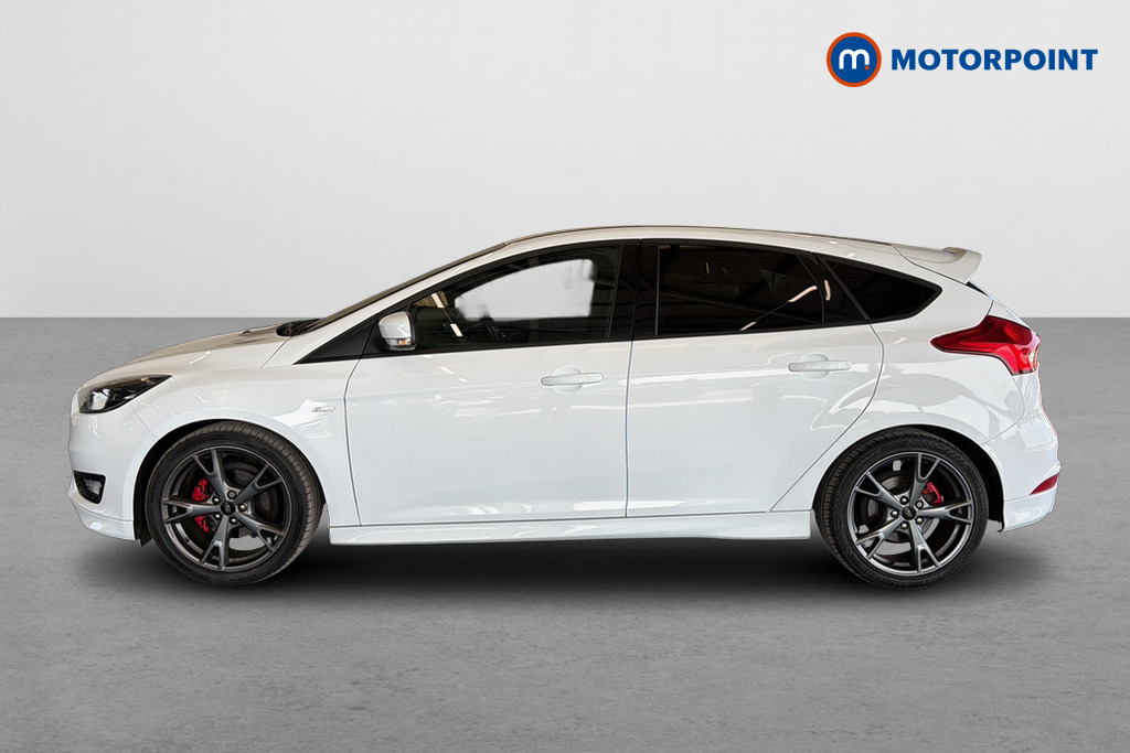 Ford Focus St-Line X Manual Petrol Hatchback - Stock Number (1661132) - Drivers side