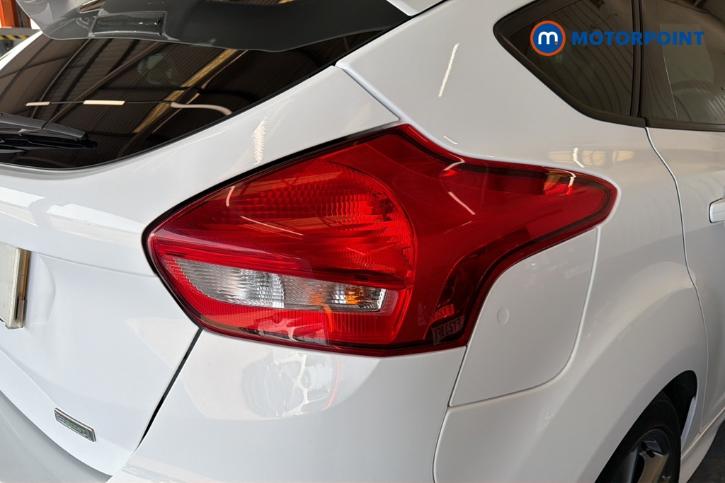Ford Focus St-Line X Manual Petrol Hatchback - Stock Number (1661132) - 36th supplementary image