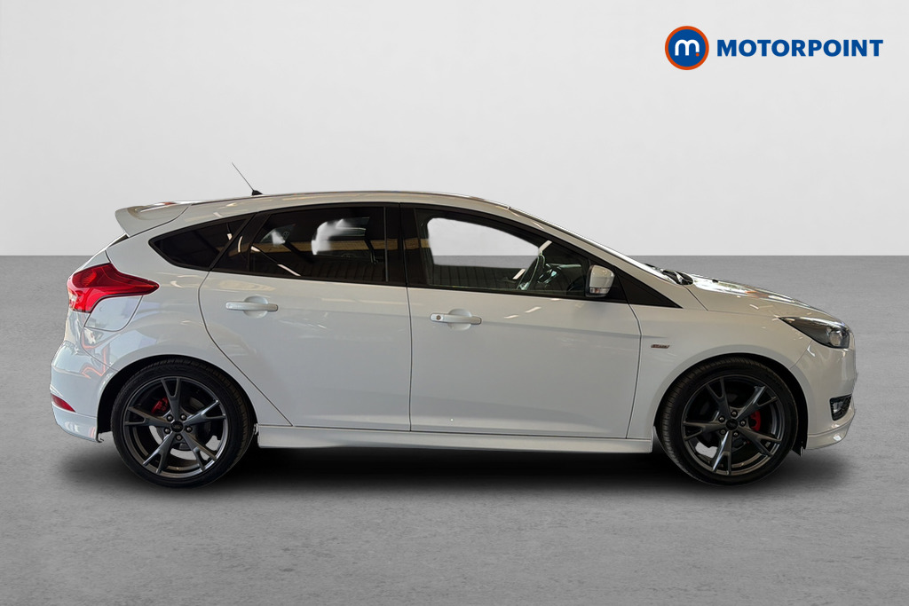 Ford Focus St-Line X Manual Petrol Hatchback - Stock Number (1661132) - Passenger side
