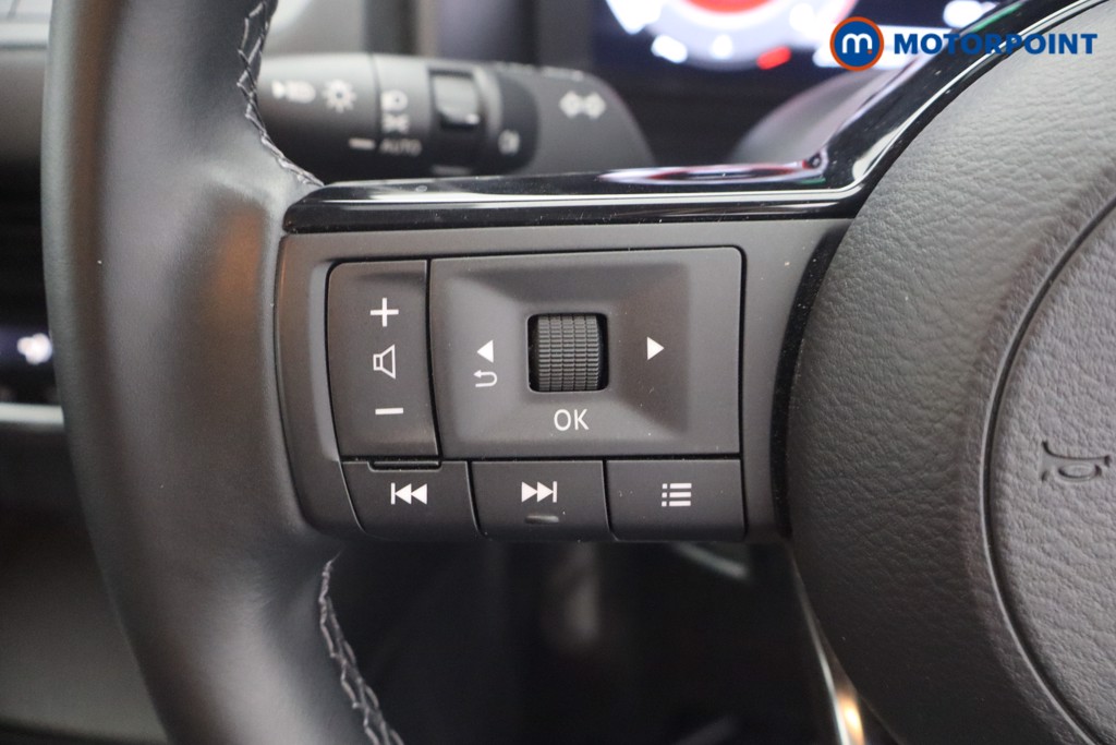 Nissan Qashqai N-Connecta Manual Petrol SUV - Stock Number (1661360) - 6th supplementary image