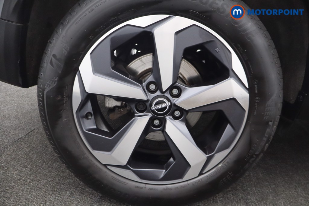 Nissan Qashqai N-Connecta Manual Petrol SUV - Stock Number (1661360) - 14th supplementary image