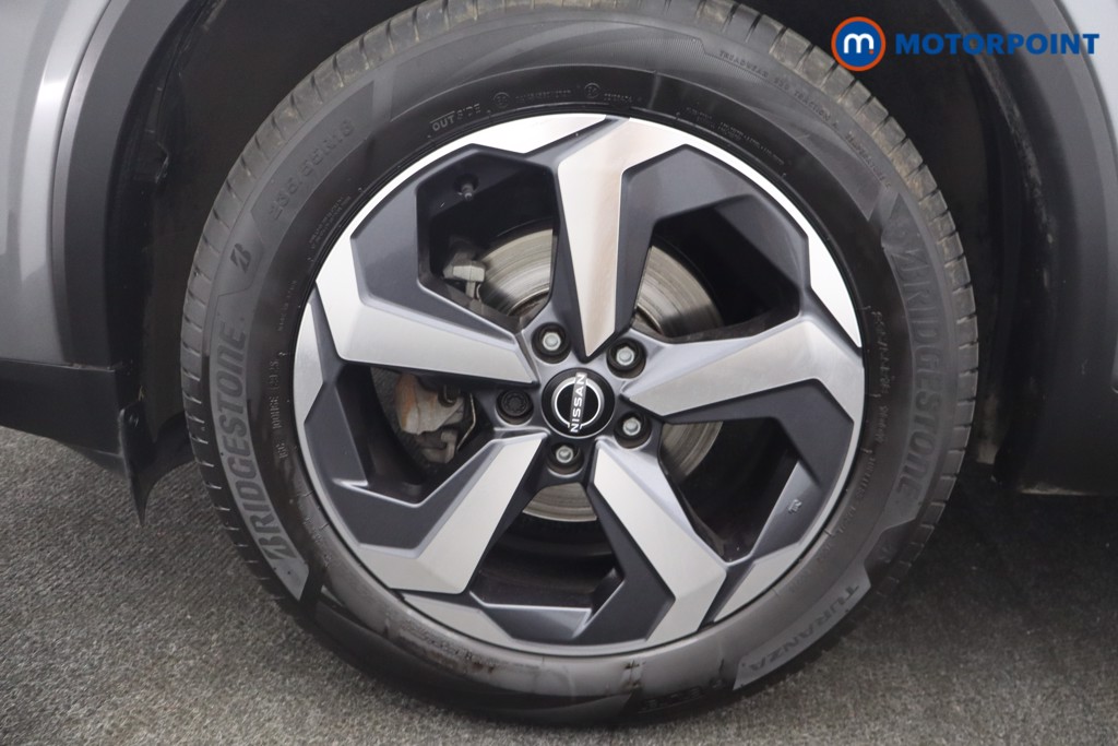 Nissan Qashqai N-Connecta Manual Petrol SUV - Stock Number (1661360) - 17th supplementary image