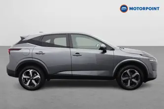 Nissan Qashqai N-Connecta Manual Petrol SUV - Stock Number (1661360) - Drivers side