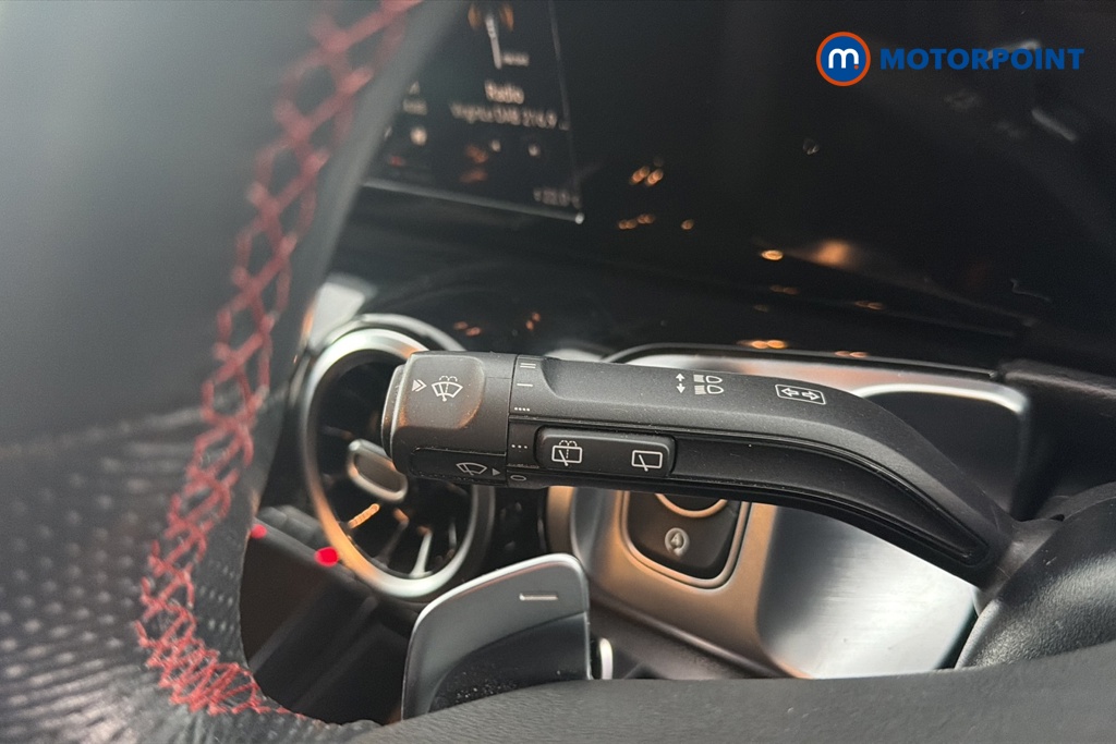 Mercedes-Benz GLB Amg Line Automatic Petrol SUV - Stock Number (1661392) - 5th supplementary image