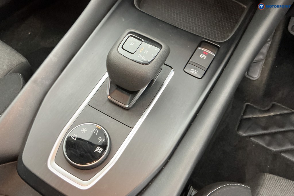 Nissan Qashqai N-Connecta Automatic Petrol SUV - Stock Number (1661414) - 15th supplementary image