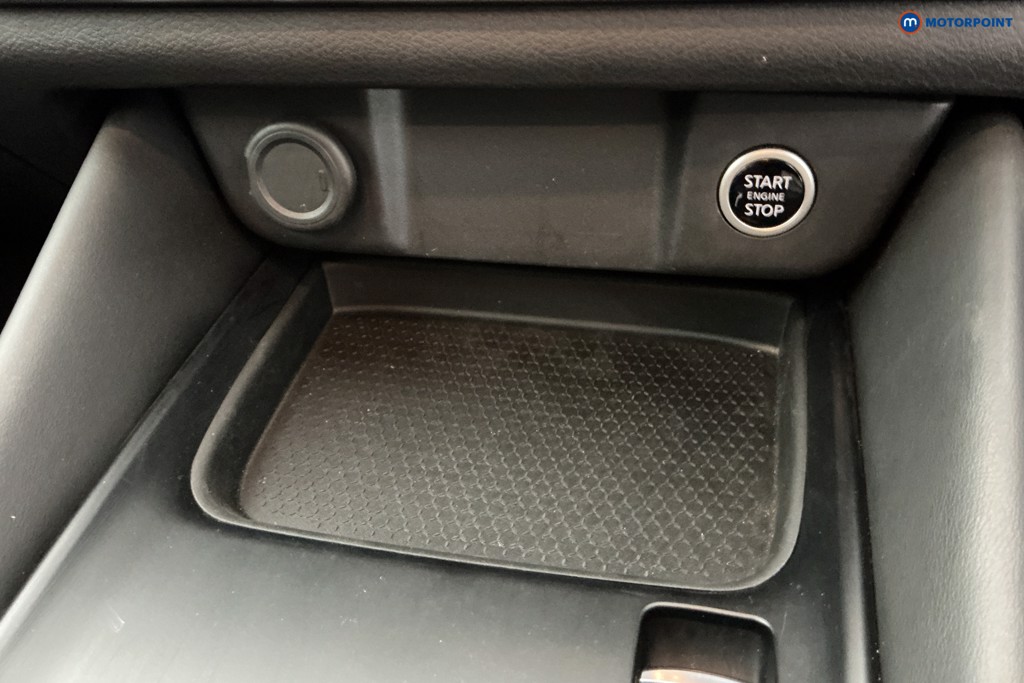 Nissan Qashqai N-Connecta Automatic Petrol SUV - Stock Number (1661414) - 16th supplementary image