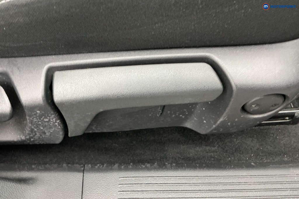 Nissan Qashqai N-Connecta Automatic Petrol SUV - Stock Number (1661414) - 23rd supplementary image