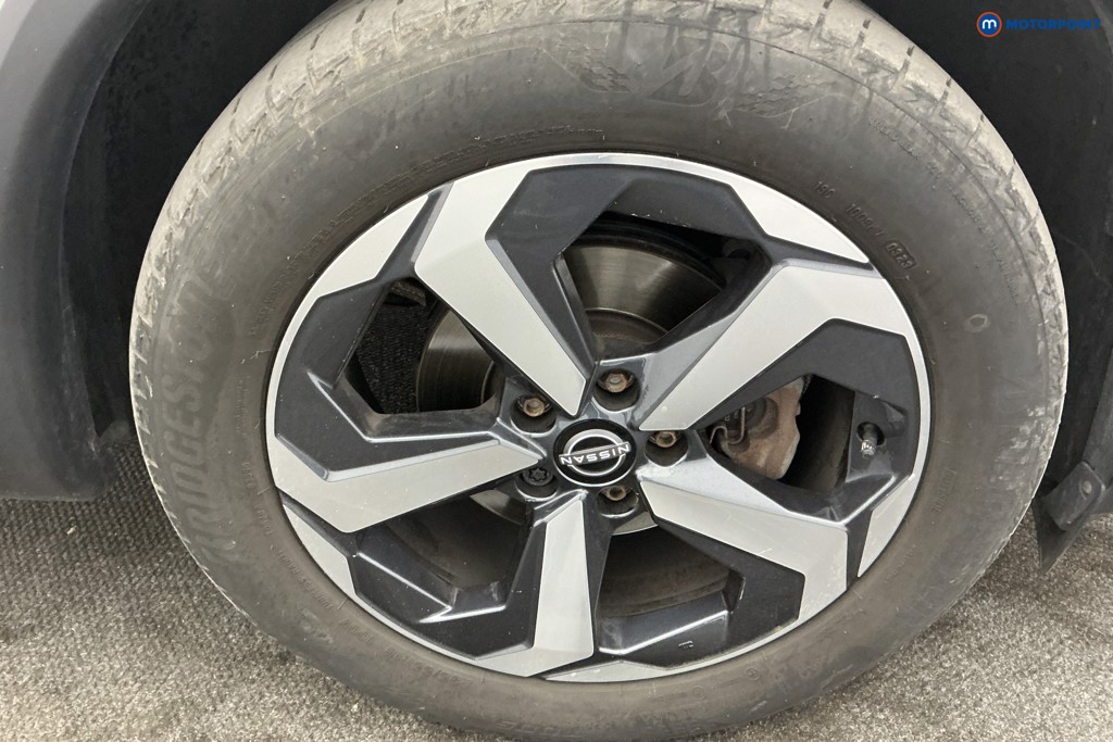 Nissan Qashqai N-Connecta Automatic Petrol SUV - Stock Number (1661414) - 35th supplementary image
