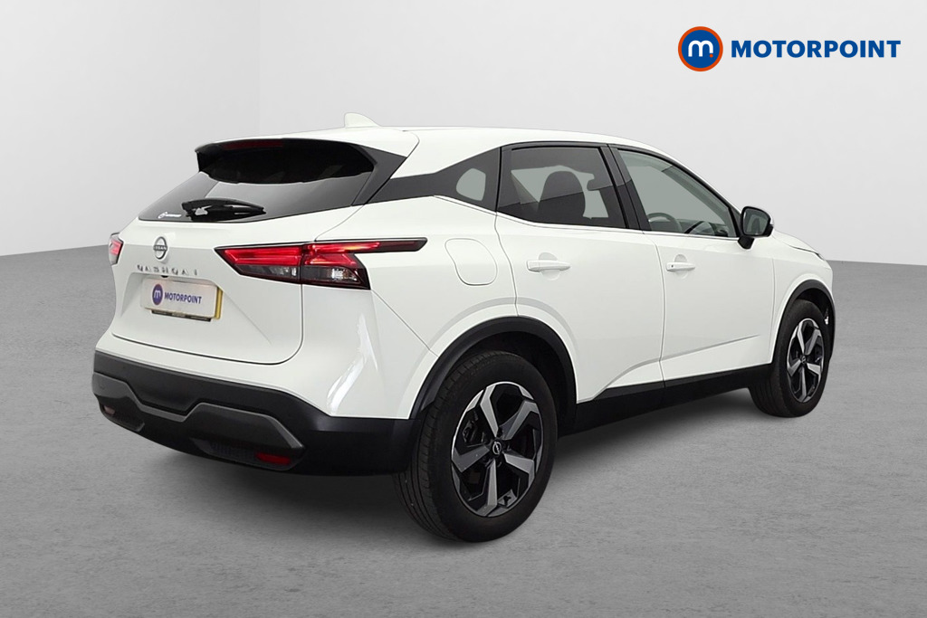 Nissan Qashqai N-Connecta Automatic Petrol SUV - Stock Number (1661414) - Drivers side rear corner
