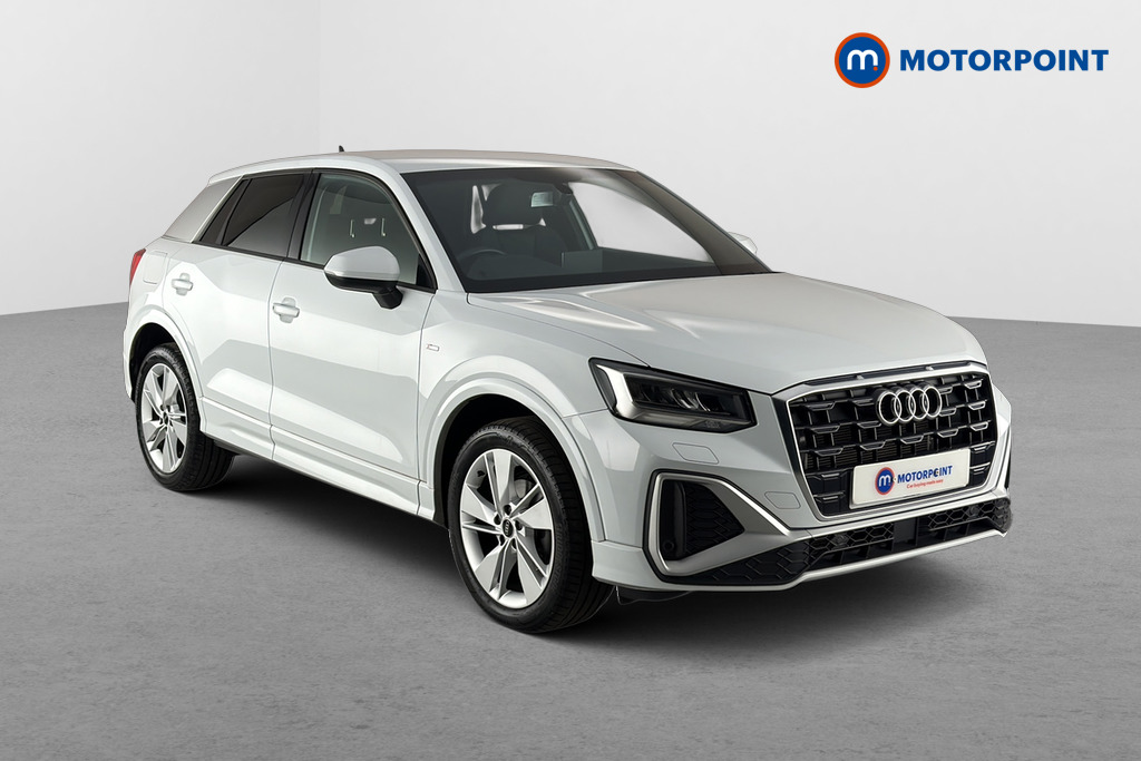 Audi Q2 listing photo