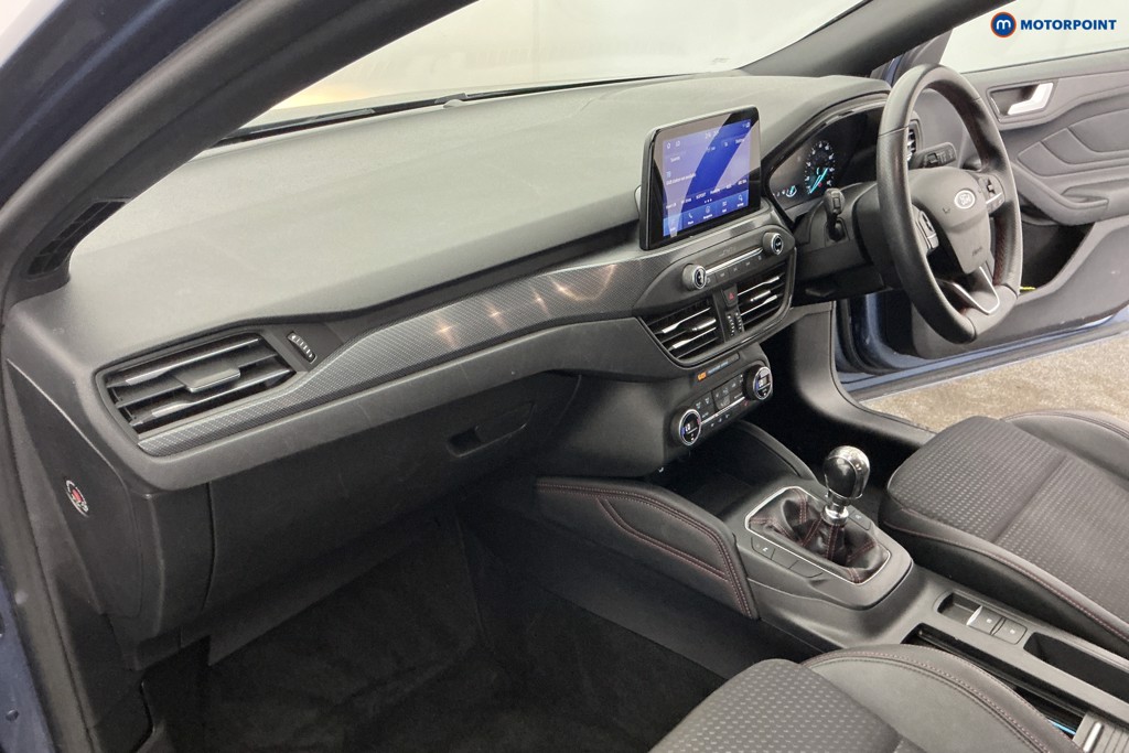 Ford Focus St-Line X Manual Petrol Hatchback - Stock Number (1661803) - 9th supplementary image