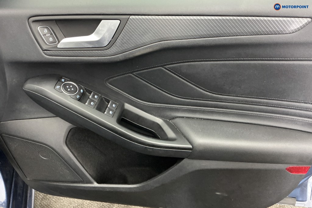 Ford Focus St-Line X Manual Petrol Hatchback - Stock Number (1661803) - 24th supplementary image