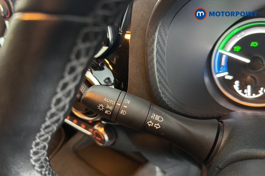 Nissan Juke Tekna-Plus Automatic Petrol-Electric Hybrid SUV - Stock Number (1661821) - 5th supplementary image