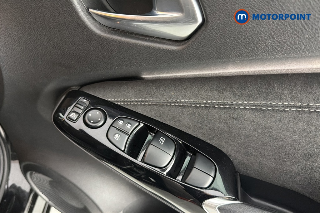 Nissan Juke Tekna-Plus Automatic Petrol-Electric Hybrid SUV - Stock Number (1661821) - 19th supplementary image