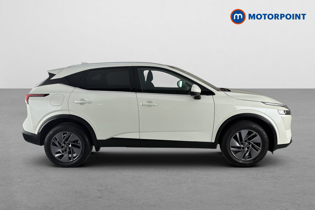 Nissan Qashqai Acenta Premium Manual Petrol SUV - Stock Number (1662249) - Passenger side