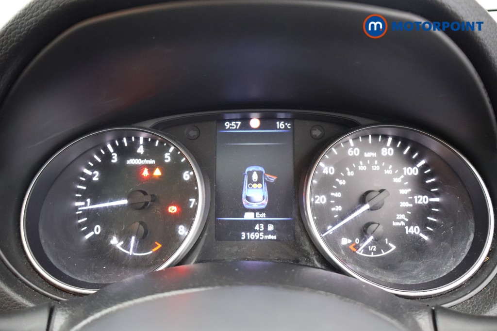 Nissan Qashqai Tekna Manual Petrol SUV - Stock Number (1662549) - 2nd supplementary image