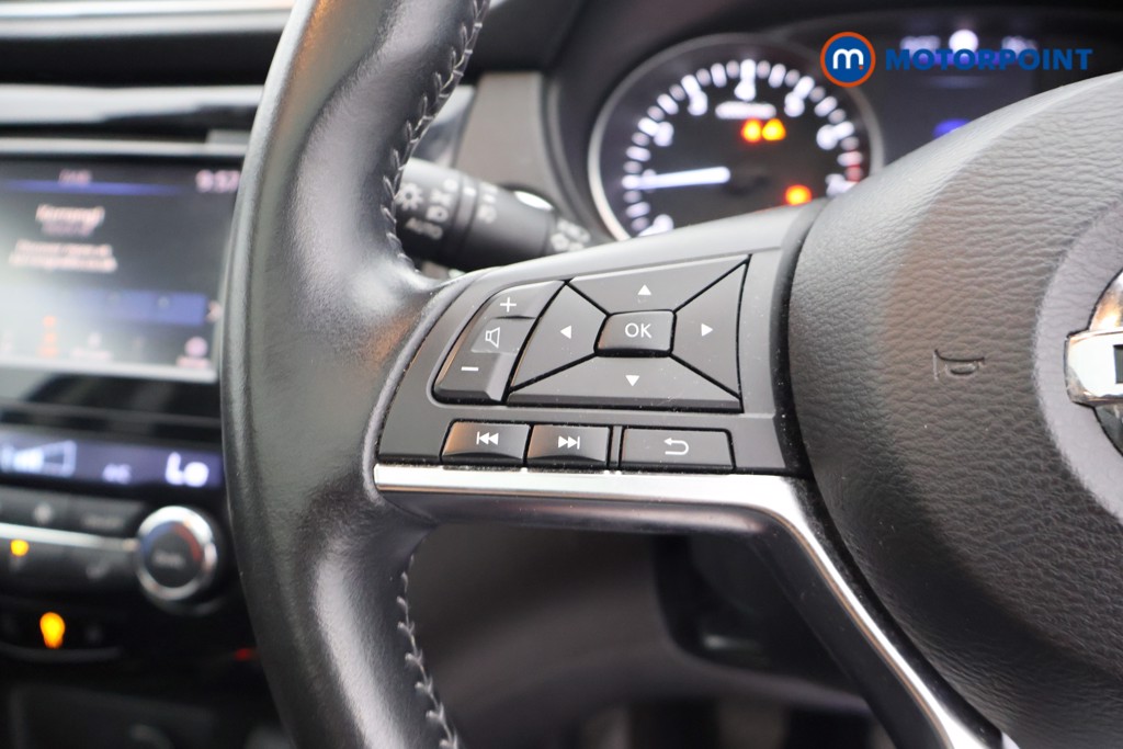 Nissan Qashqai Tekna Manual Petrol SUV - Stock Number (1662549) - 3rd supplementary image
