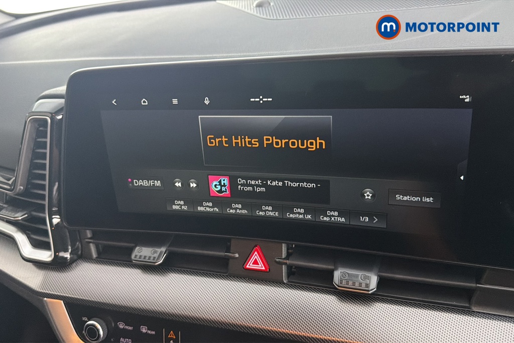 KIA Sportage 3 Automatic Petrol-Electric Hybrid SUV - Stock Number (1662567) - 8th supplementary image