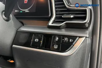 KIA Sportage 3 Automatic Petrol-Electric Hybrid SUV - Stock Number (1662567) - 11th supplementary image