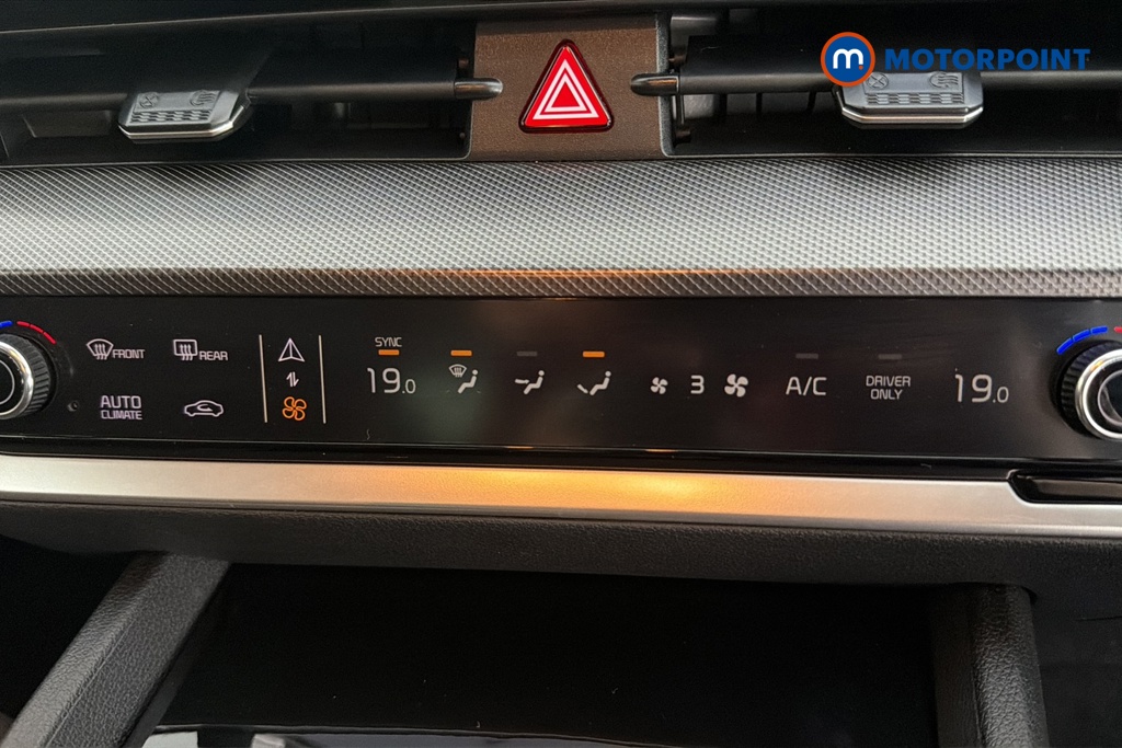 KIA Sportage 3 Automatic Petrol-Electric Hybrid SUV - Stock Number (1662567) - 12th supplementary image