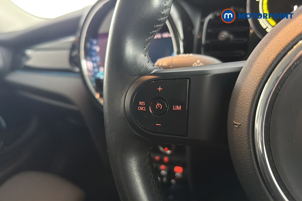 Mini Hatchback Cooper S Level 1 Automatic Electric Hatchback - Stock Number (1662709) - 4th supplementary image