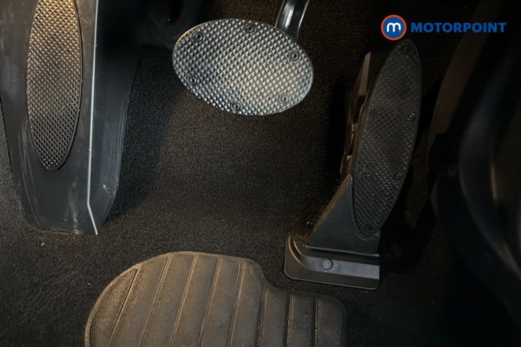 Mini Hatchback Cooper S Level 1 Automatic Electric Hatchback - Stock Number (1662709) - 24th supplementary image