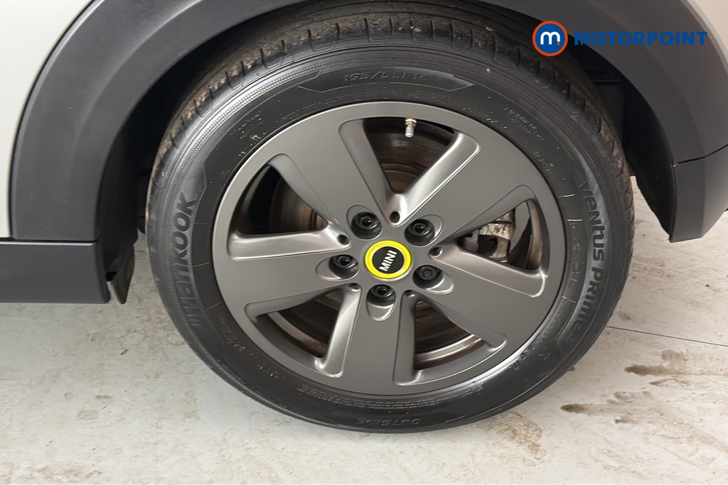 Mini Hatchback Cooper S Level 1 Automatic Electric Hatchback - Stock Number (1662709) - 45th supplementary image