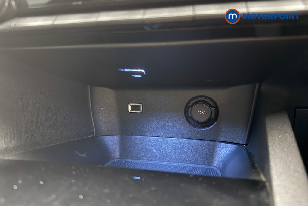Peugeot 3008 Allure Premium Manual Diesel SUV - Stock Number (1644316) - 15th supplementary image