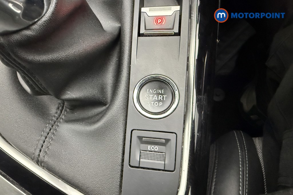 Peugeot 3008 Allure Premium Manual Diesel SUV - Stock Number (1644316) - 16th supplementary image