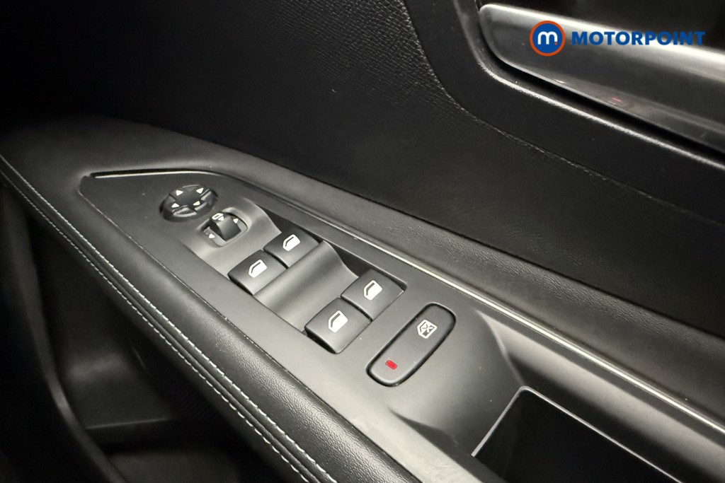 Peugeot 3008 Allure Premium Manual Diesel SUV - Stock Number (1644316) - 17th supplementary image