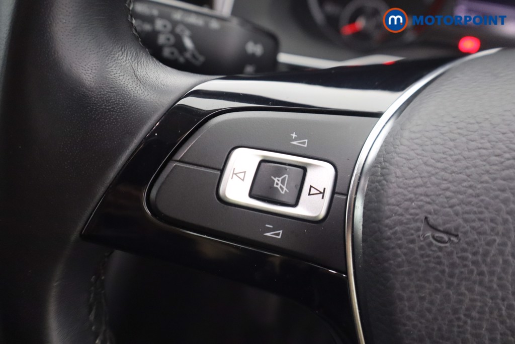 Volkswagen Polo SEL Automatic Petrol Hatchback - Stock Number (1645545) - 6th supplementary image