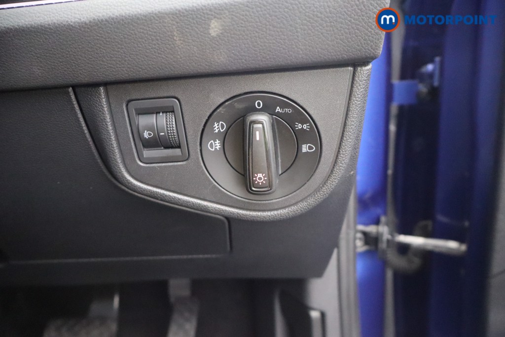 Volkswagen Polo SEL Automatic Petrol Hatchback - Stock Number (1645545) - 8th supplementary image