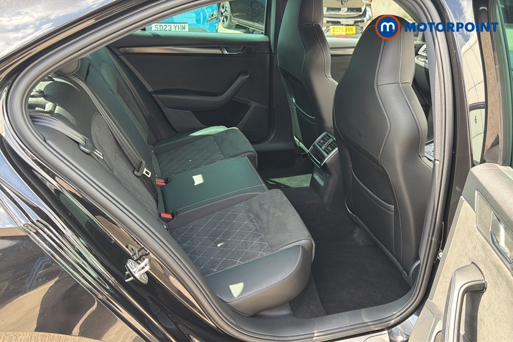 Skoda Superb Sport Line Plus Automatic Petrol Plug-In Hybrid Hatchback - Stock Number (1645909) - 25th supplementary image