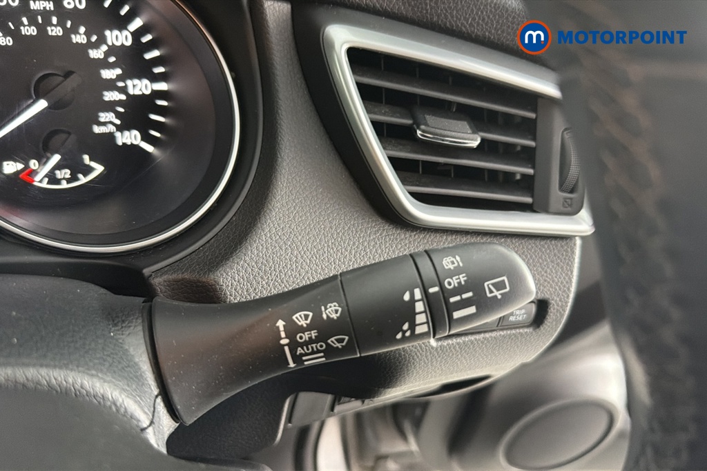 Nissan Qashqai Acenta Premium Manual Petrol SUV - Stock Number (1648438) - 6th supplementary image