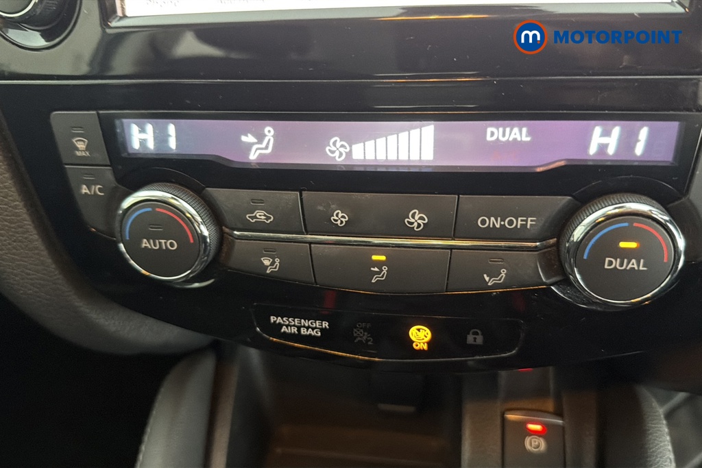 Nissan Qashqai Acenta Premium Manual Petrol SUV - Stock Number (1648438) - 12th supplementary image