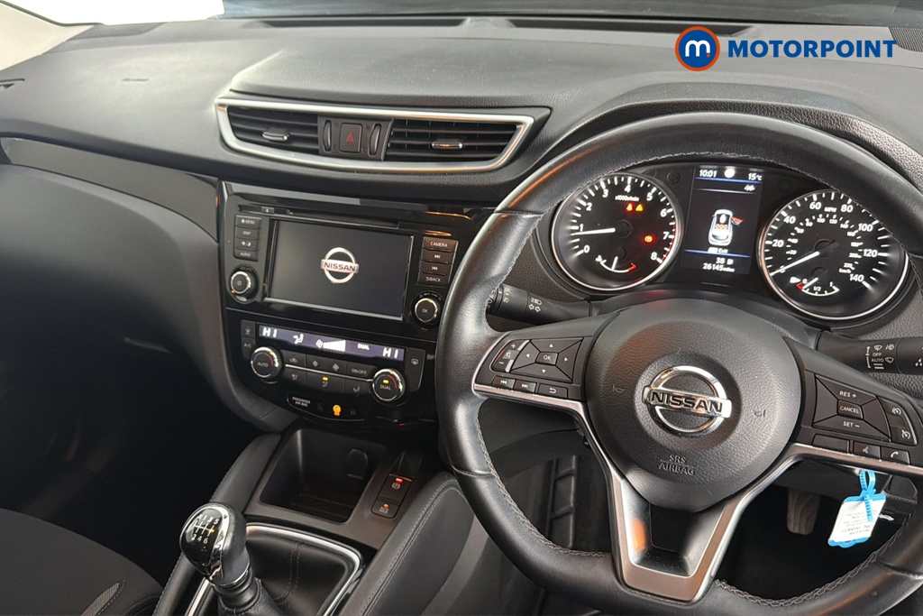 Nissan Qashqai Acenta Premium Manual Petrol SUV - Stock Number (1648438) - 1st supplementary image
