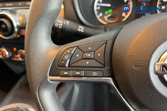 Nissan Juke Acenta Manual Petrol SUV - Stock Number (1648439) - 4th supplementary image