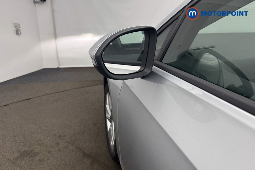 Volkswagen Golf Life Manual Petrol Hatchback - Stock Number (1649668) - 27th supplementary image