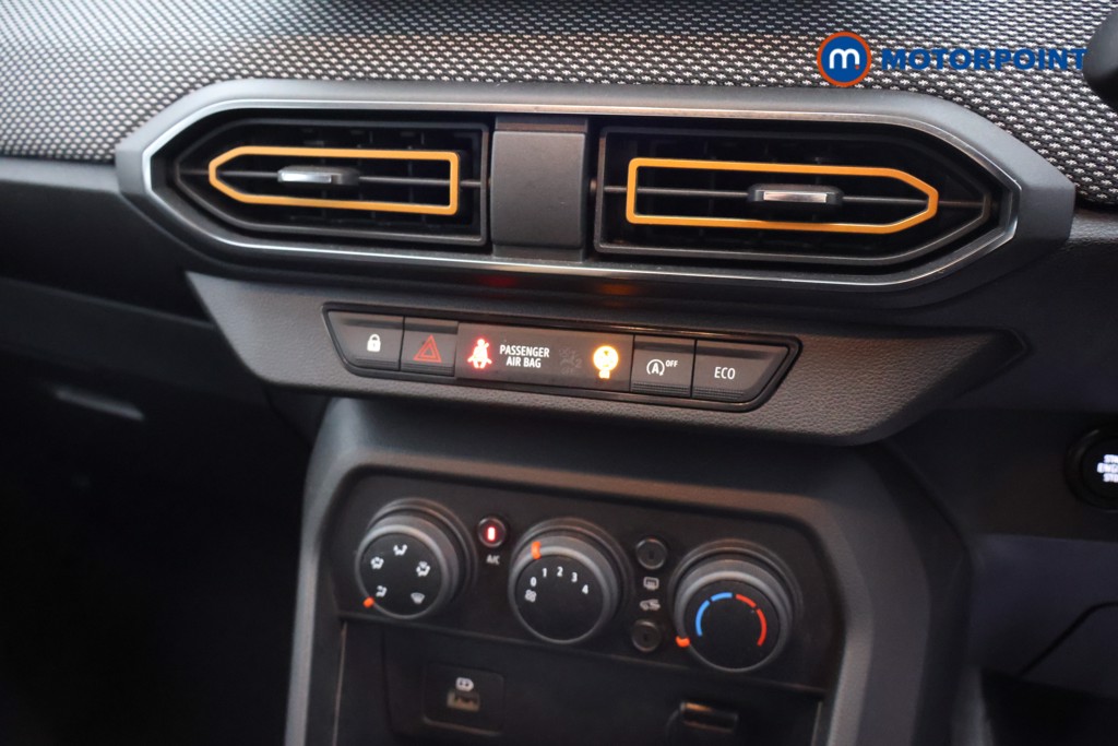 Dacia Sandero Stepway Comfort Automatic Petrol Hatchback - Stock Number (1651716) - 6th supplementary image