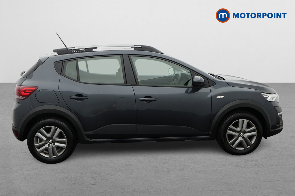 Dacia Sandero Stepway Comfort Automatic Petrol Hatchback - Stock Number (1651716) - Drivers side