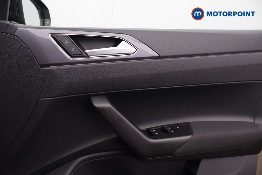 Volkswagen Polo R-Line Manual Petrol Hatchback - Stock Number (1651826) - 8th supplementary image